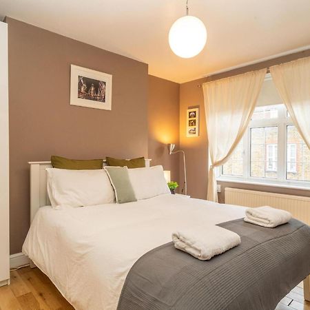 Location! 2 Bed/2Bath - Pro Host Leilighet London Eksteriør bilde