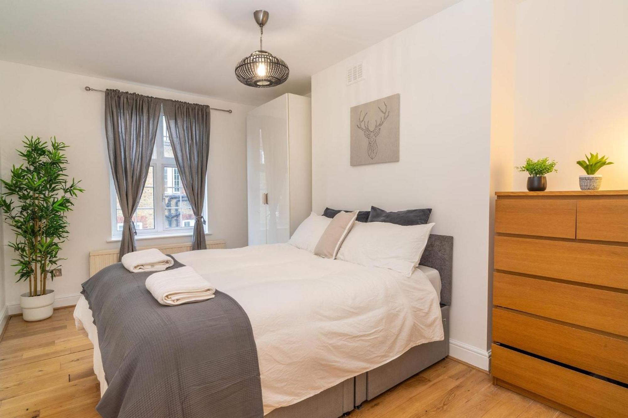 Location! 2 Bed/2Bath - Pro Host Leilighet London Eksteriør bilde