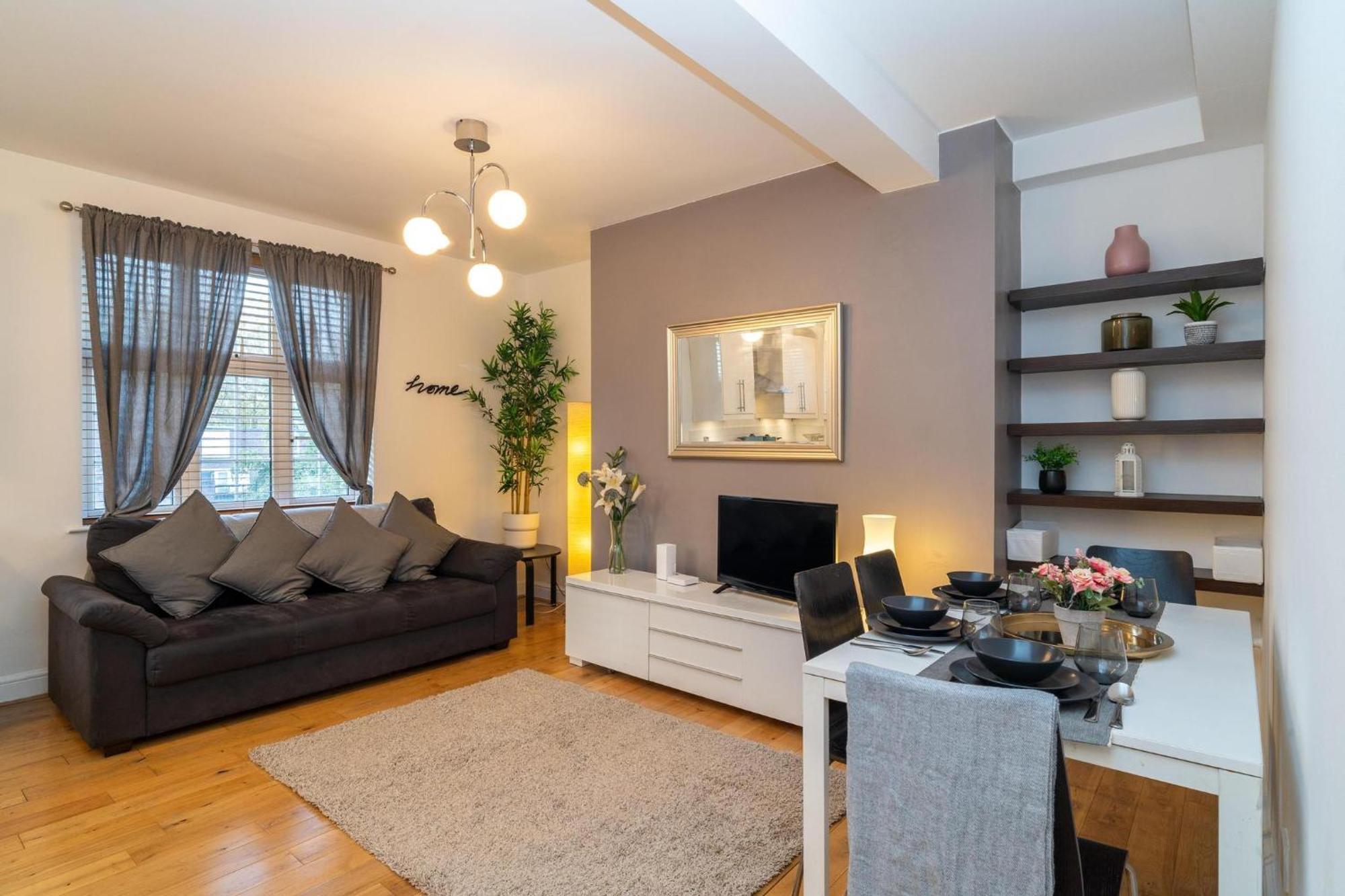Location! 2 Bed/2Bath - Pro Host Leilighet London Eksteriør bilde